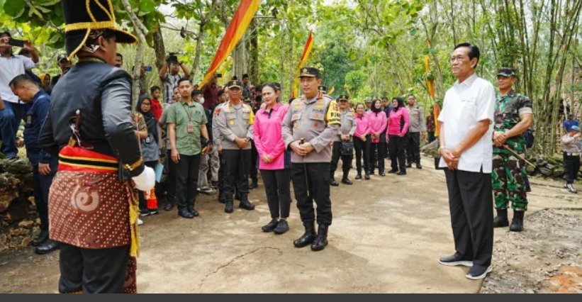 Kapolri Jenderal Listyo Sigit Prabowo Resmikan Pembangunan Sumur Bor Polri Presisi di Gunungkidul
