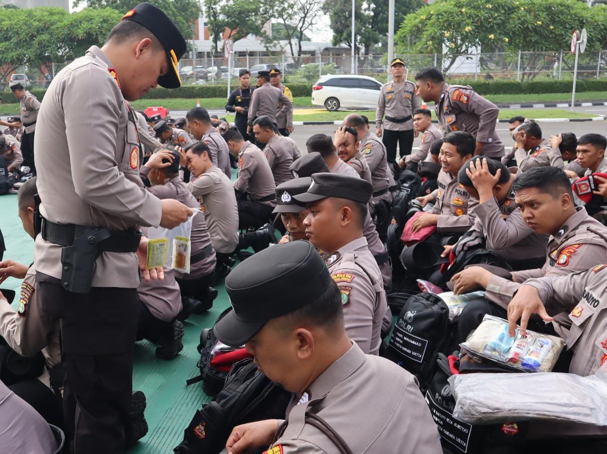 Wakapolresta Bandara Soetta Pimpin Apel Pengecekan Personel BKO Pam TPS Pemilu 2024