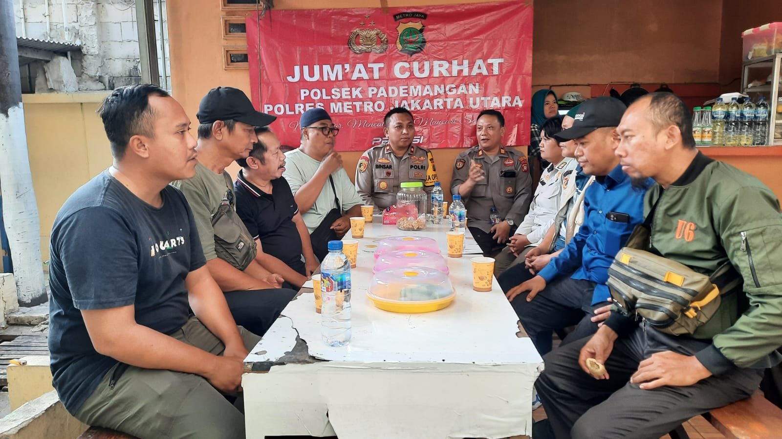 Kapolsek Pademangan Gelar Jumat Curhat Bersama Masyarakat untuk Tingkatkan Keamanan Wilayah