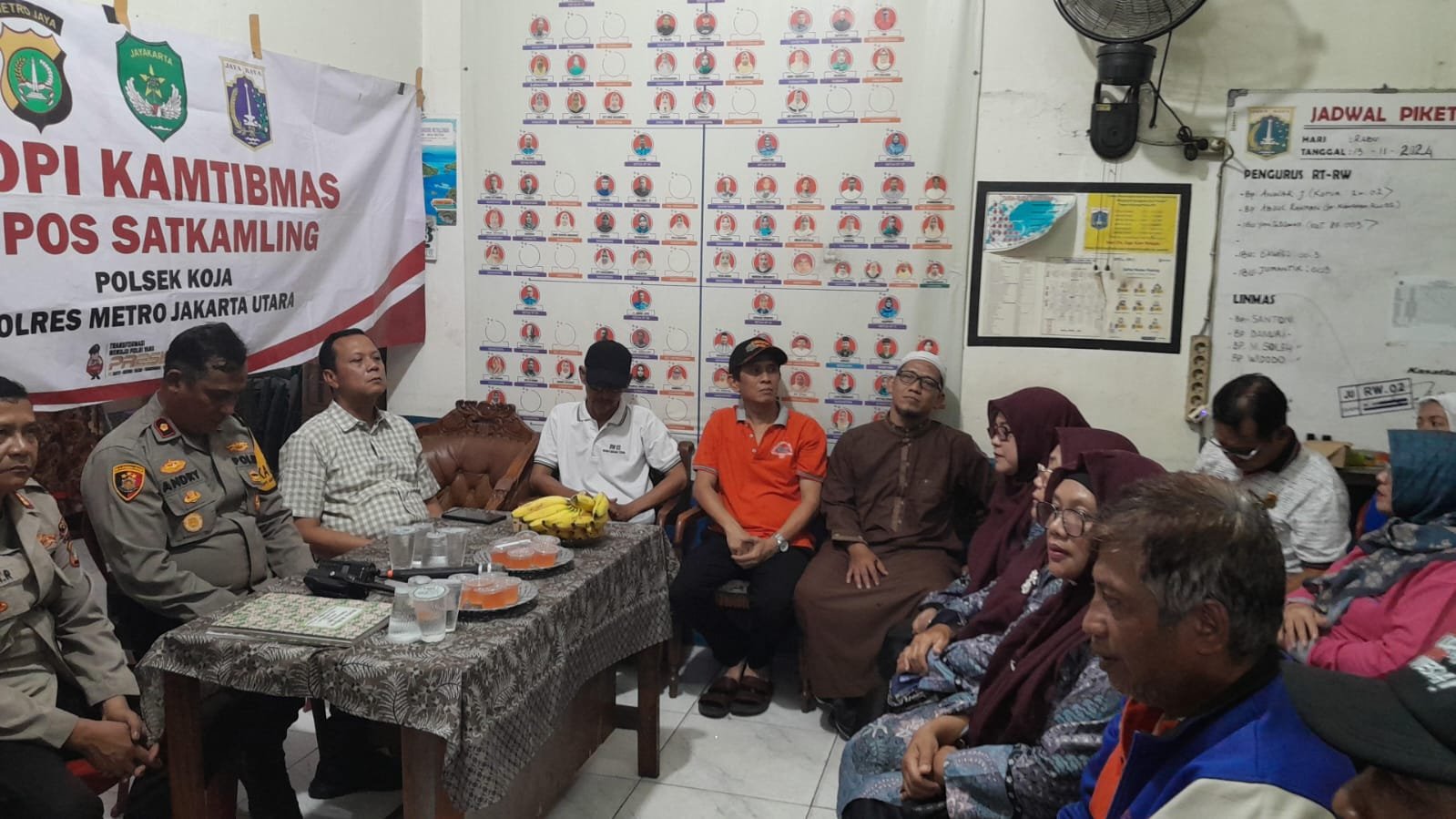 Kapolsek Koja Gelar Ngopi Kamtibmas di Pos Satkamling Jaga Kondusifitas Jelang Pilkada