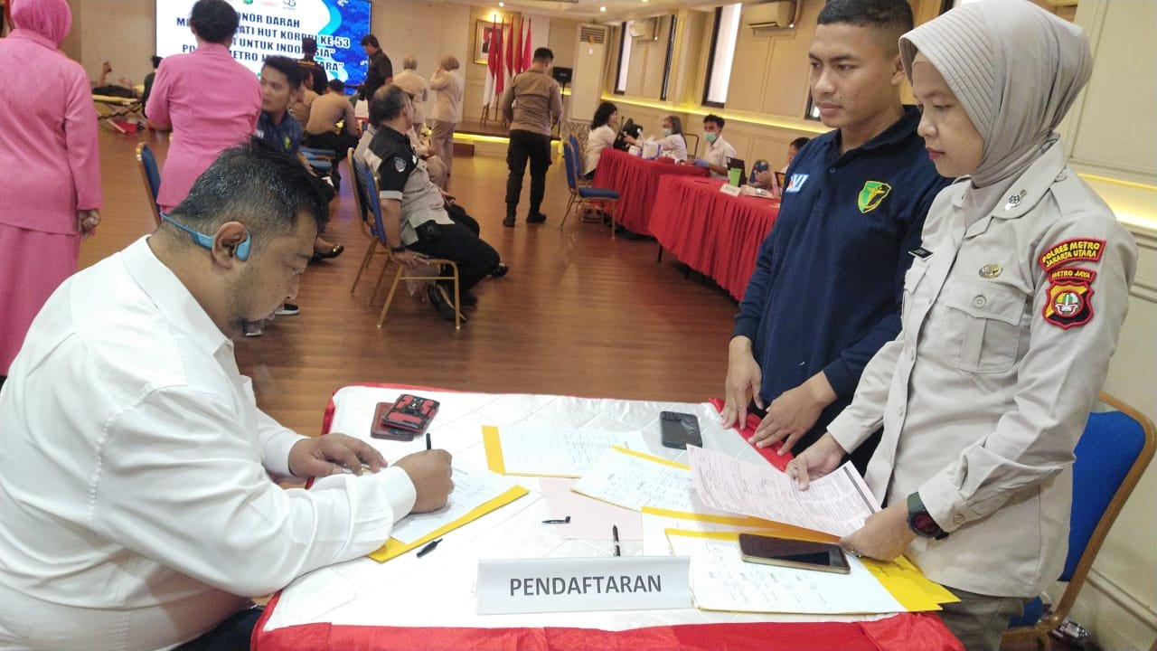 Polres Metro Jakarta Utara Gelar Donor Darah Sambut HUT KORPRI ke-53