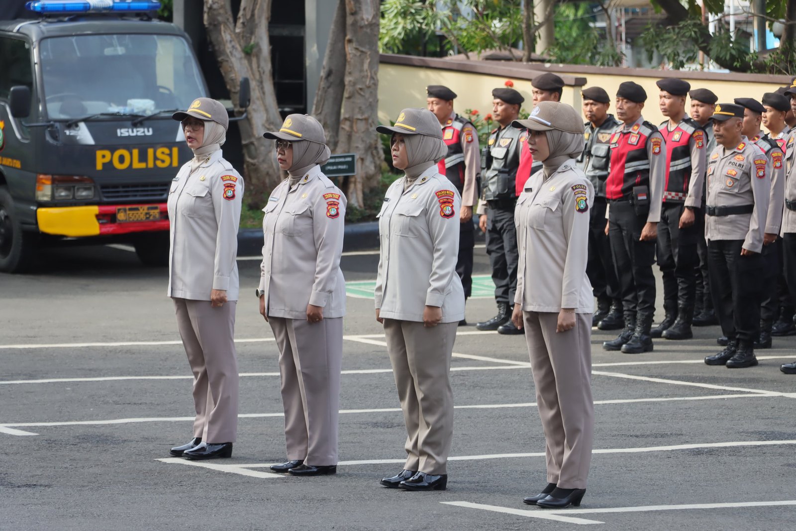Polres Metro Jakarta Utara Gelar Upacara Kenaikan Pangkat ASN POLRI