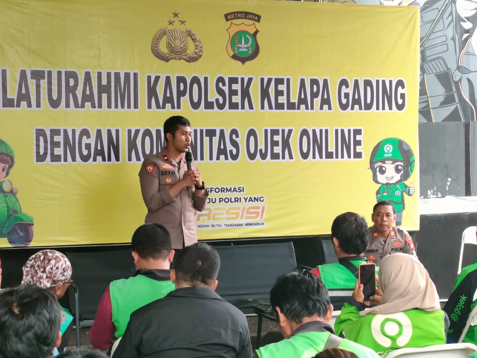 Kapolsek Kelapa Gading Gelar Silaturahmi dengan Komunitas Ojek Online