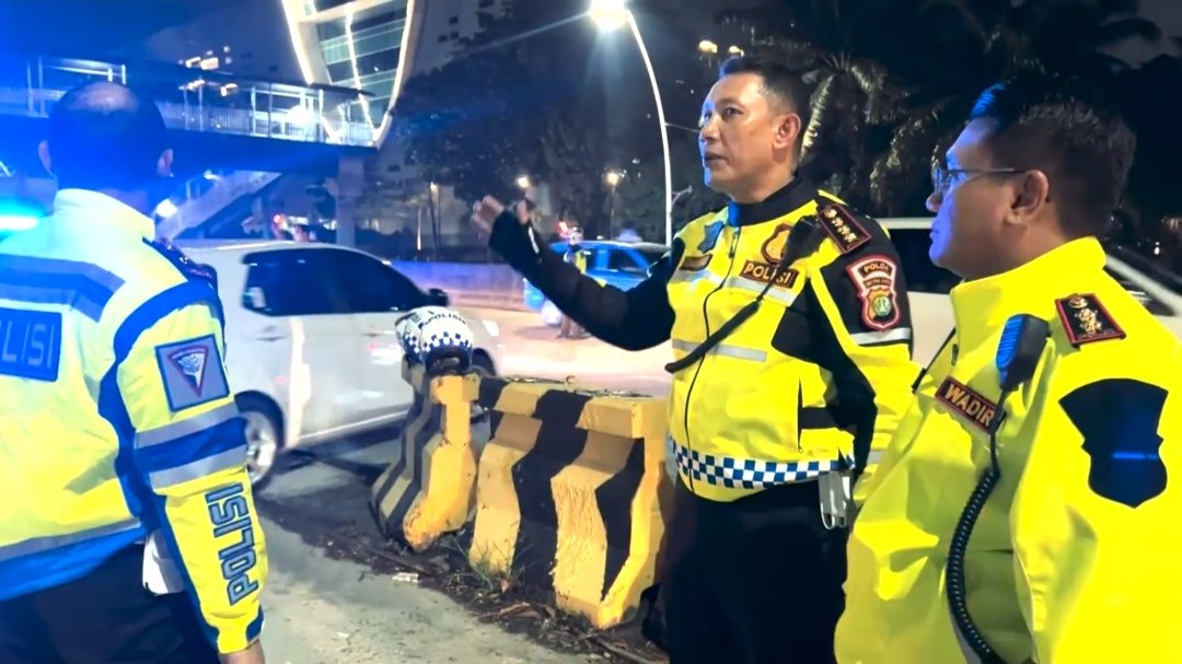 Respons Cepat Dirlantas Polda Metro Jaya Tangani Kepadatan Akibat Bongkar Muat di Tanjung Priok